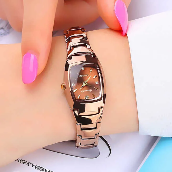 ساعة يد نسائية فاخرة جديدة وعصرية  - New Trendy Alloy Women's Luxury