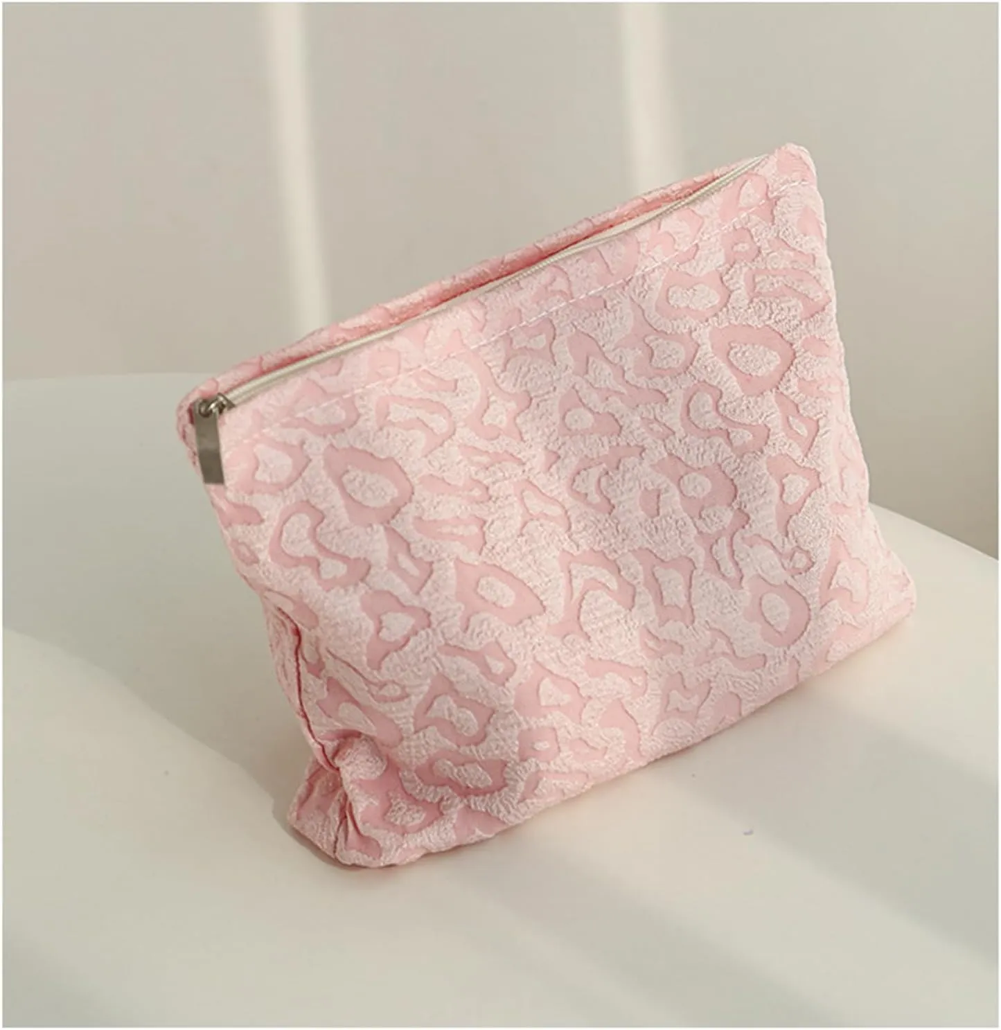 1PCS Cotton Makeup Bag Portable Travel Bag Quilted Cosmetic Bag Aesthetic Leopard Print Toiletry Organizer Case Pouch Bag for Women Girls Pink Color