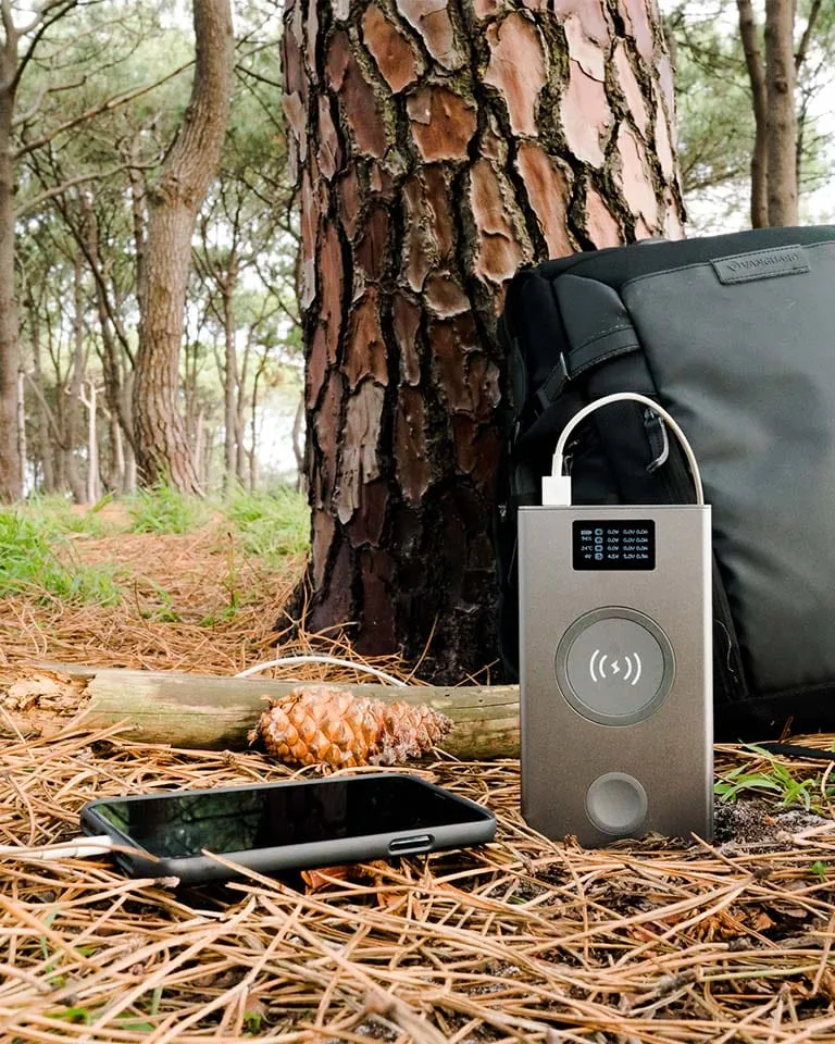 Flash Pro Plus: USB-C 25000mAh Graphene Power Bank With MagSafe Compatibility