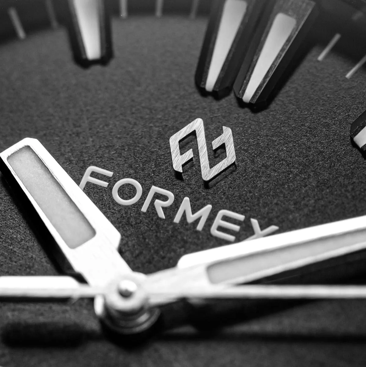 Formex REEF Automatic Chronometer - Black Dial / Black Bezel