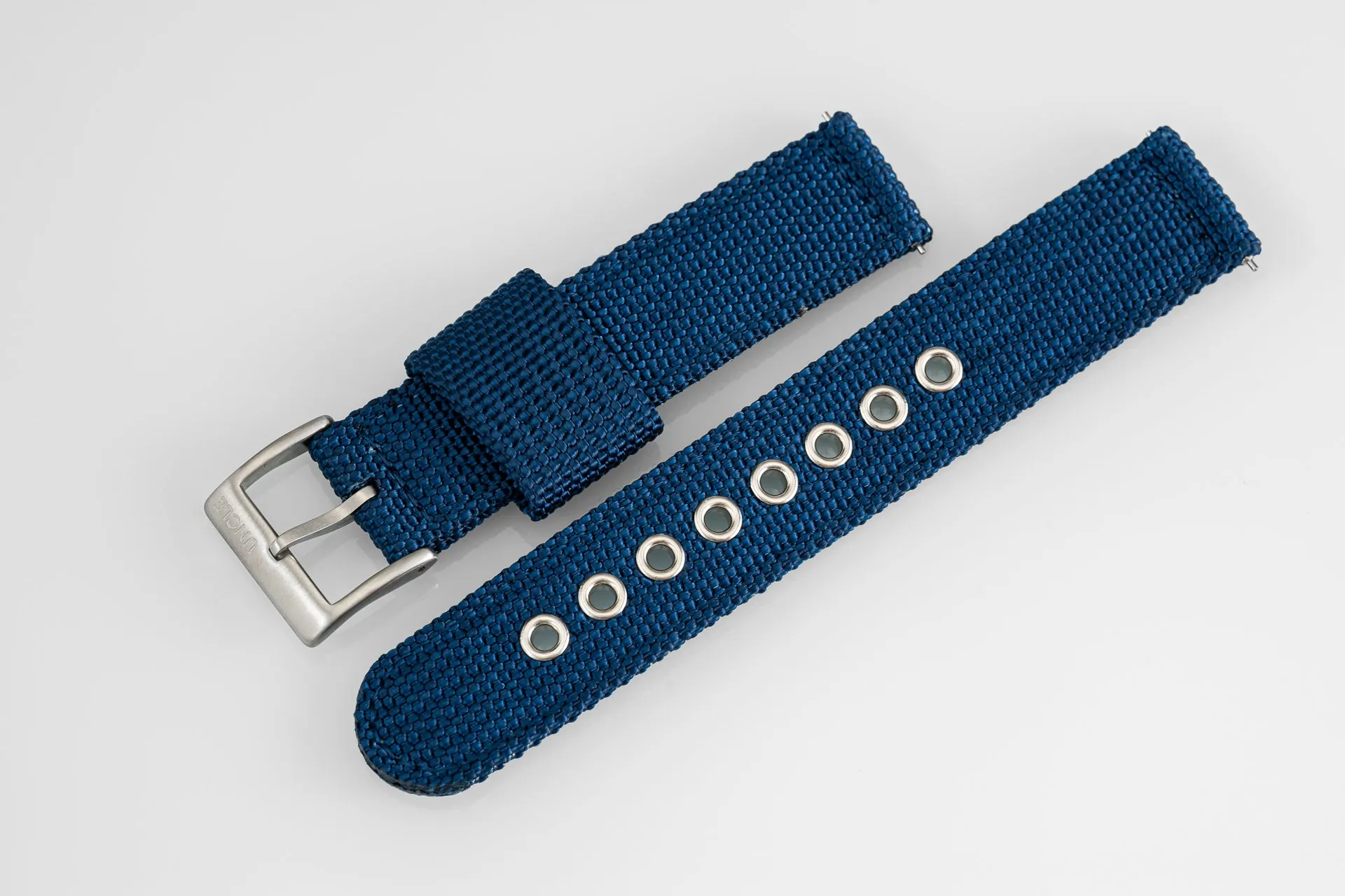Rugged 2-Piece Nylon Strap (20/22mm)