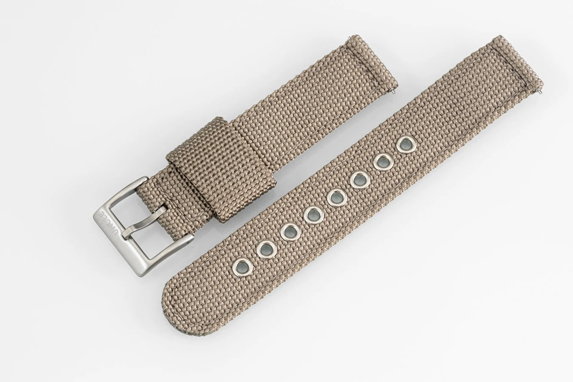 Rugged 2-Piece Nylon Strap (20/22mm)