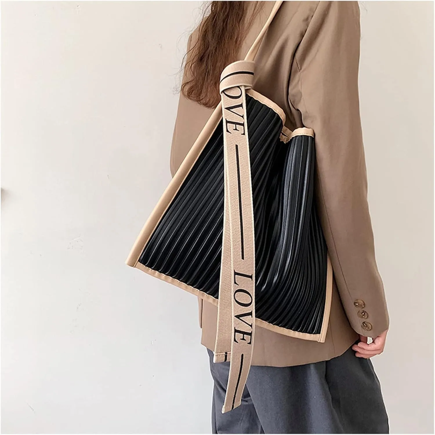 Shoulder Bags Large-Capacity Bags, Women's Autumn All-Match Pleated Shoulder Bag, Tote Bag Bucket Bag, PU Soft Leather Attendance Bag(Black)