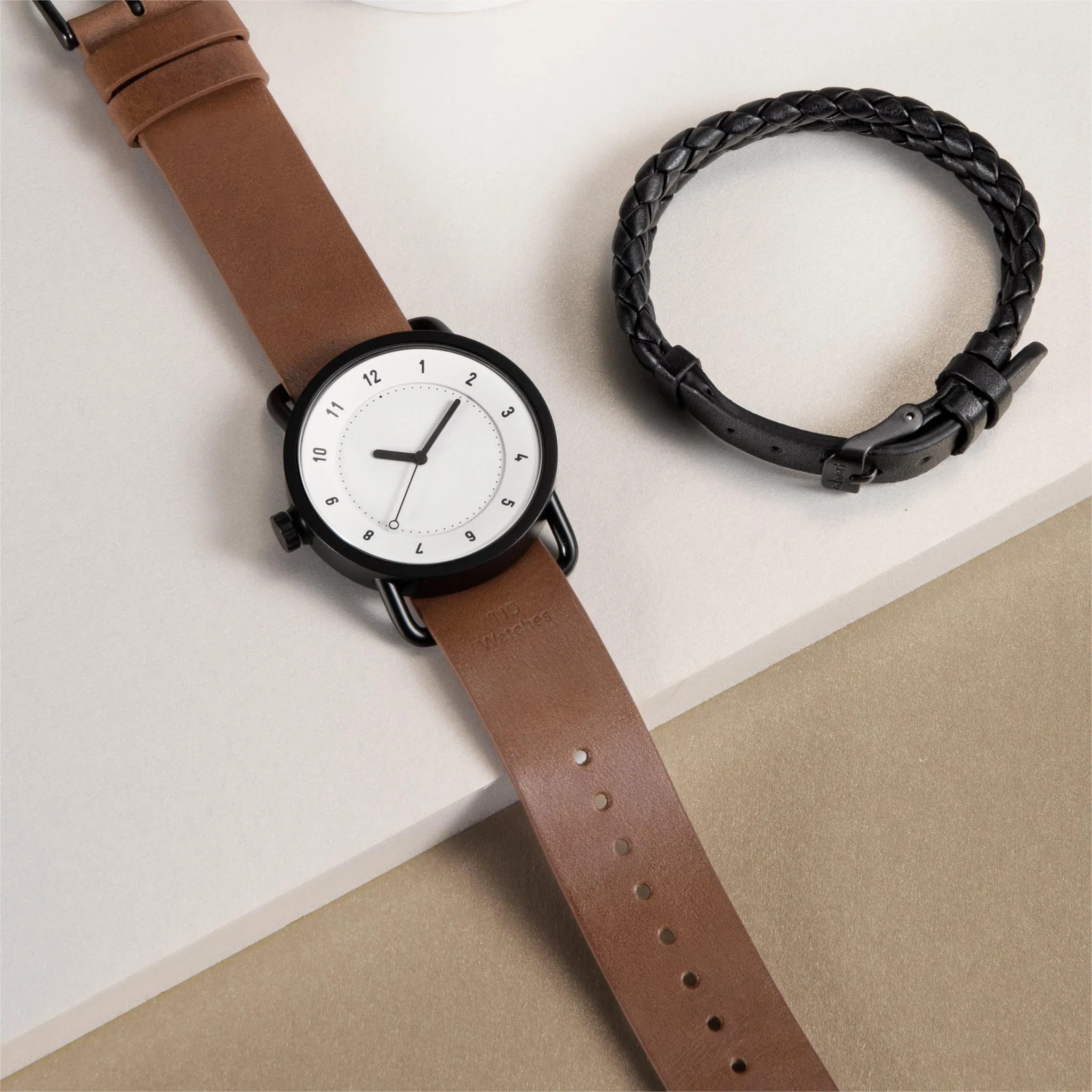 TID No.1 White Dial / Tan Leather Strap / Black Buckle