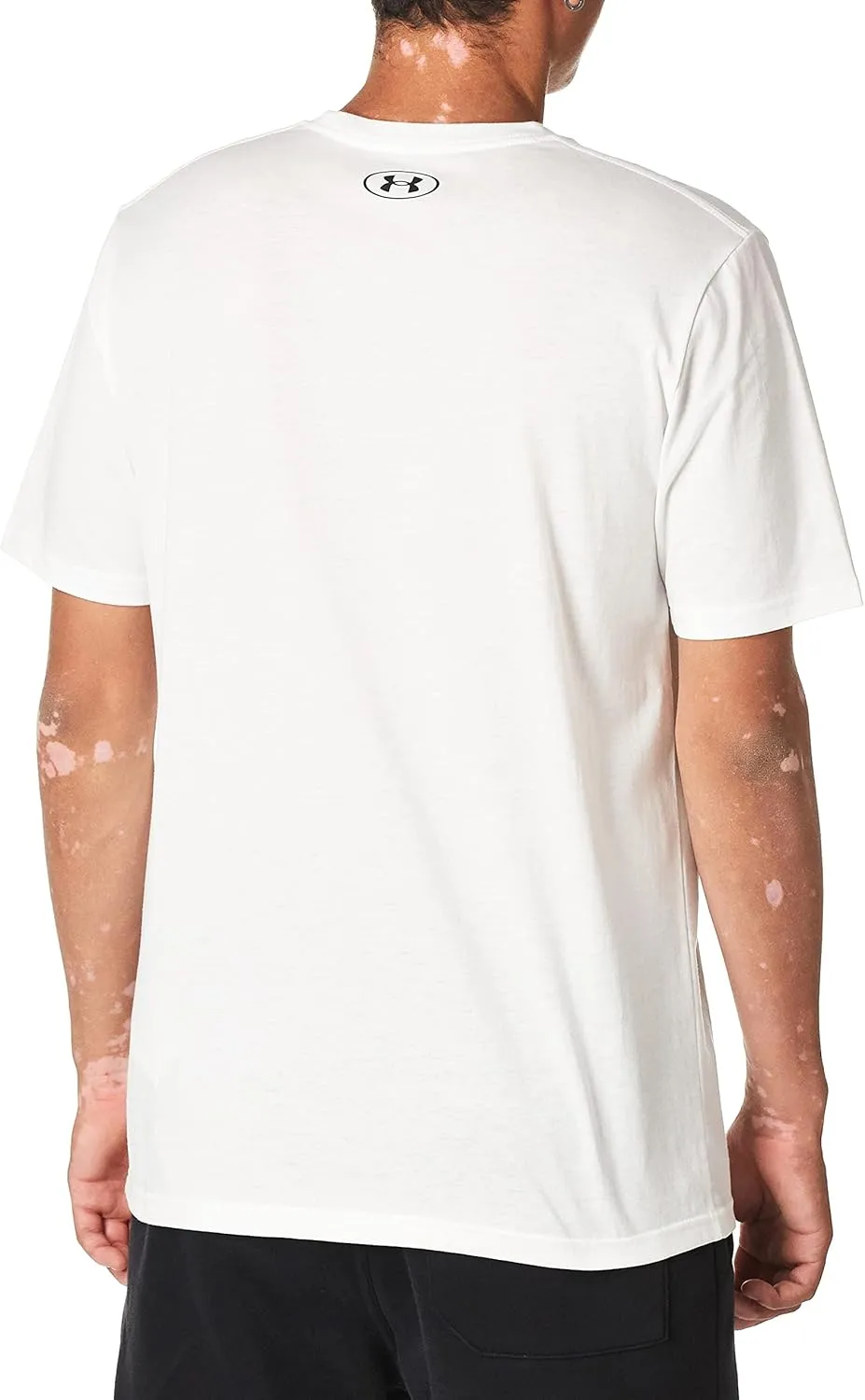Under Armour Men's White Modern Ribbed Collar Short Sleeve T-Shirt